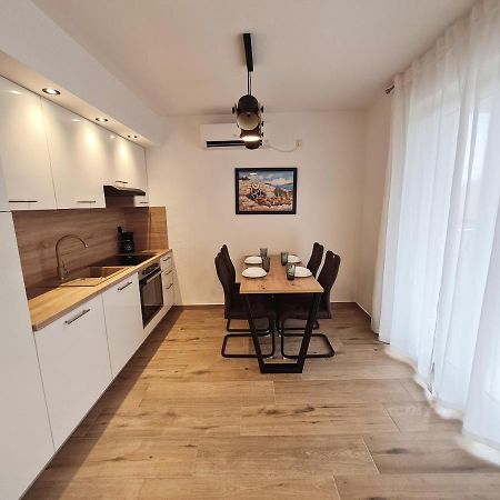 Bellistra Apartman Rabac - E Apartment Exterior foto