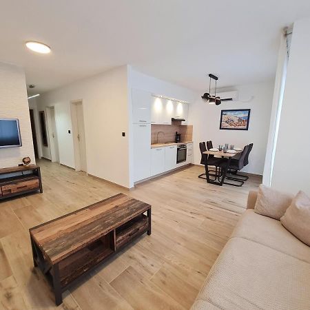 Bellistra Apartman Rabac - E Apartment Exterior foto